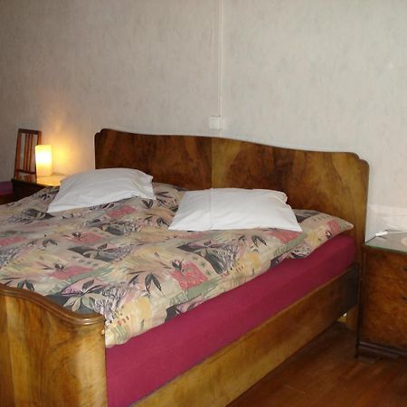 Les Tilleuls Otel Gorgier Oda fotoğraf